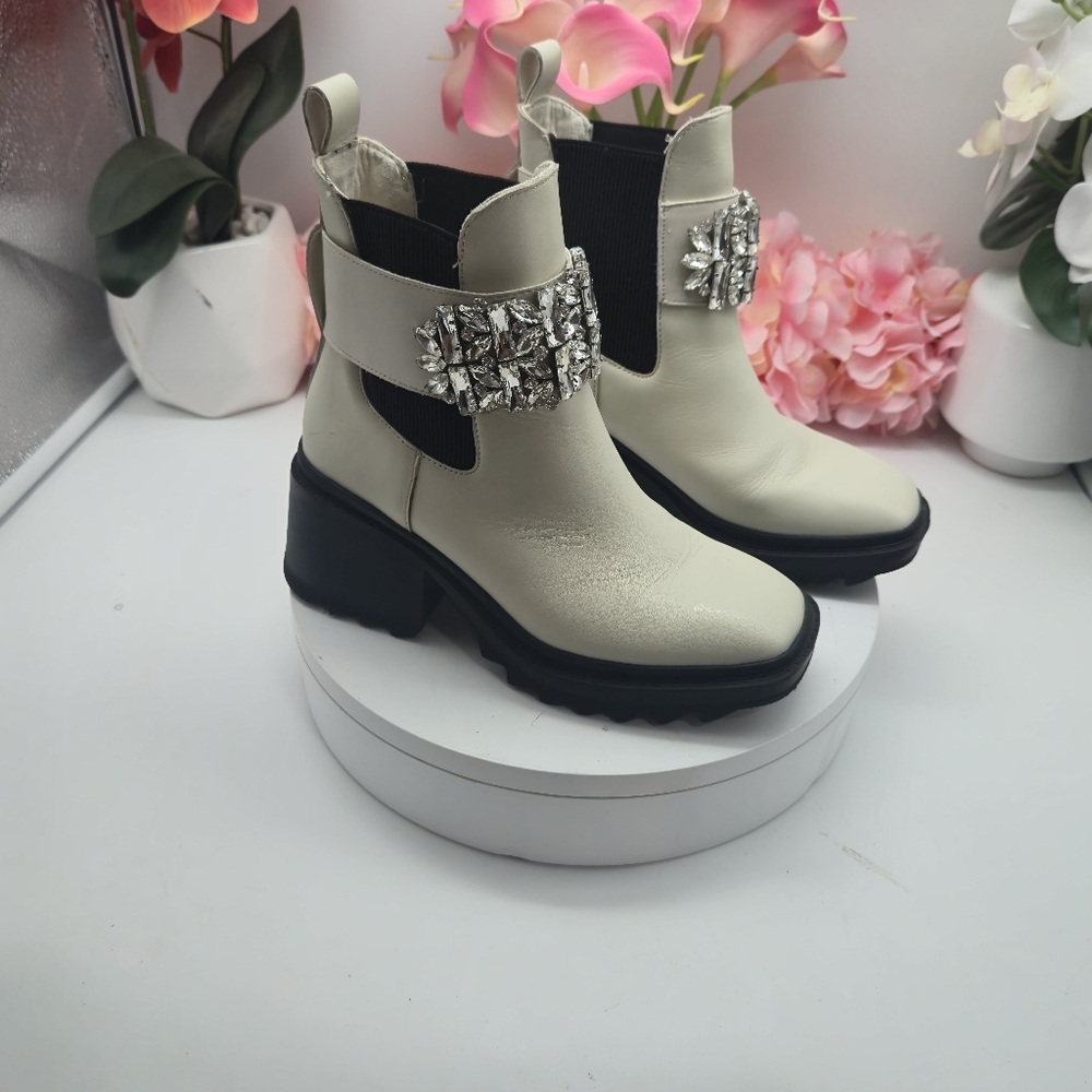 New Karl Lagerfeld Ivory Paris Embellished Platform Cavin Ankle Boots 6.5 - Picture 8 of 14